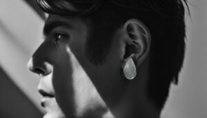 mens earrings fall out of fashion