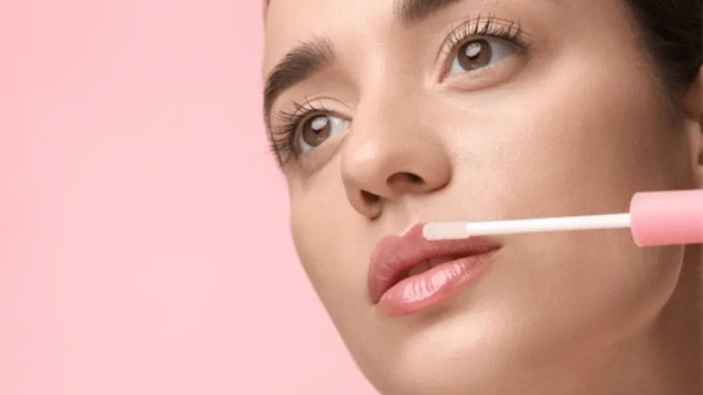 Benefits of Using Lip Oils