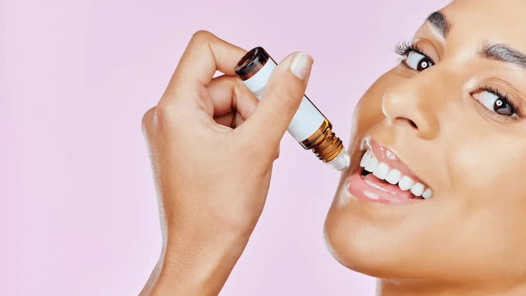 Best Lip Oils Recommended by Celebrity Makeup Artists