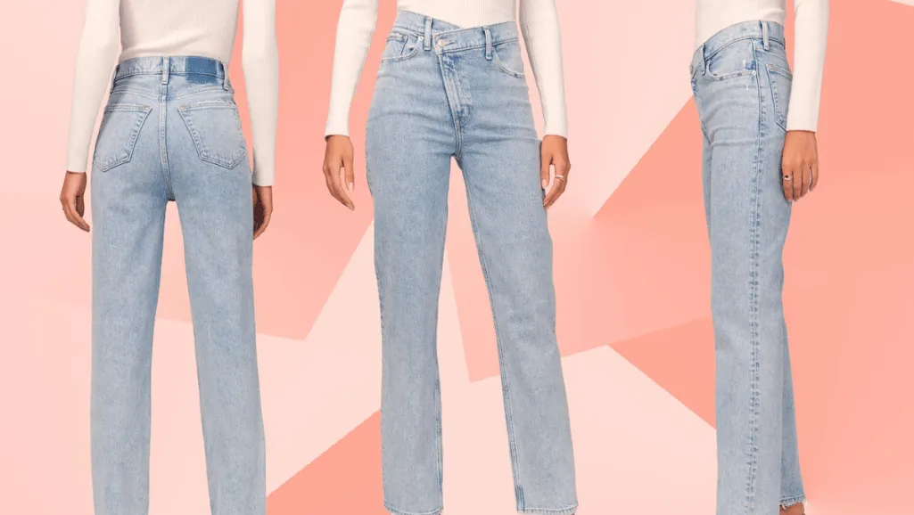 High-Waisted Jeans