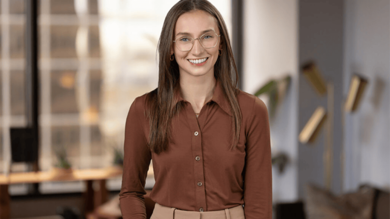 Professional Headshot Outfits