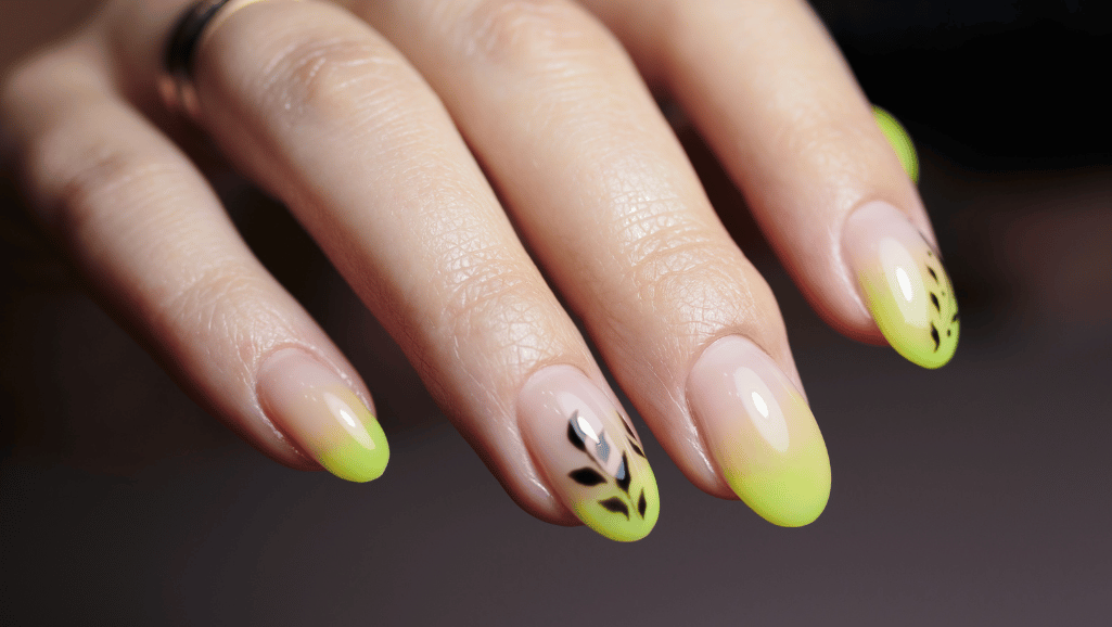 Bold French Manicure Tips