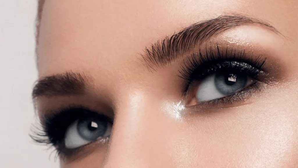 Expert Techniques for Symmetrical Eyebrow Shaping
