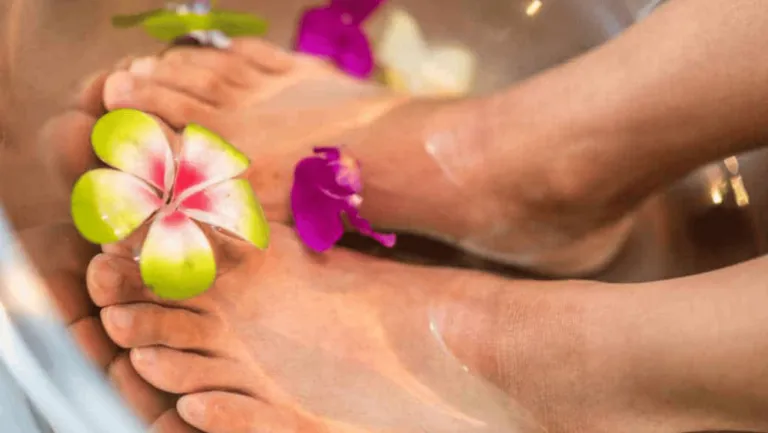 Feet Nails Care