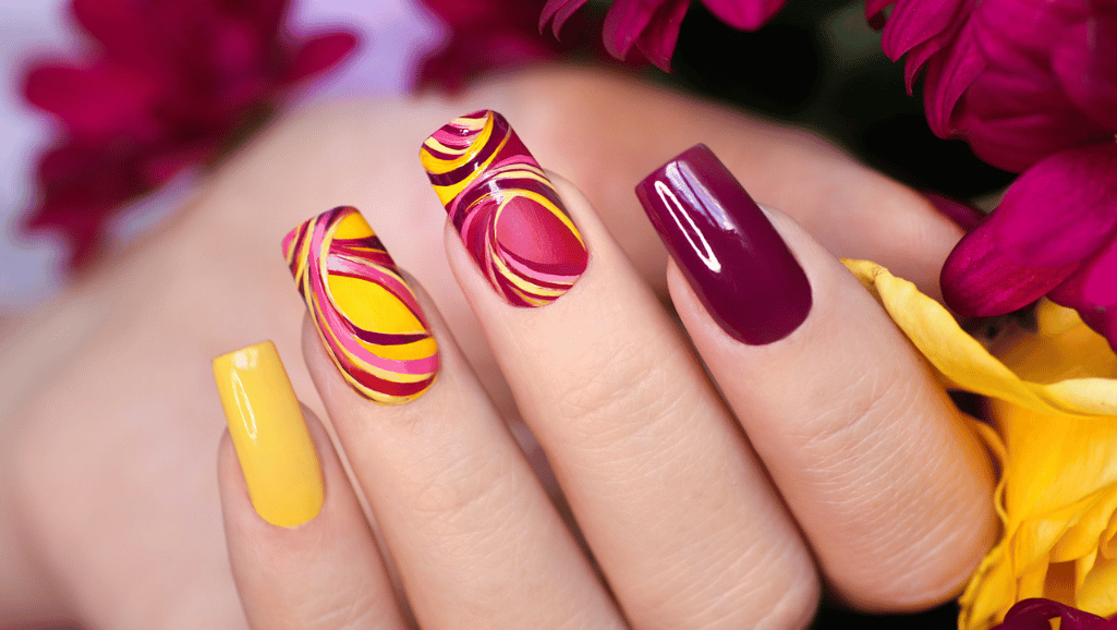 Expressive nail color combinations