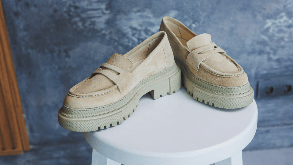 fashionable ladies shoes