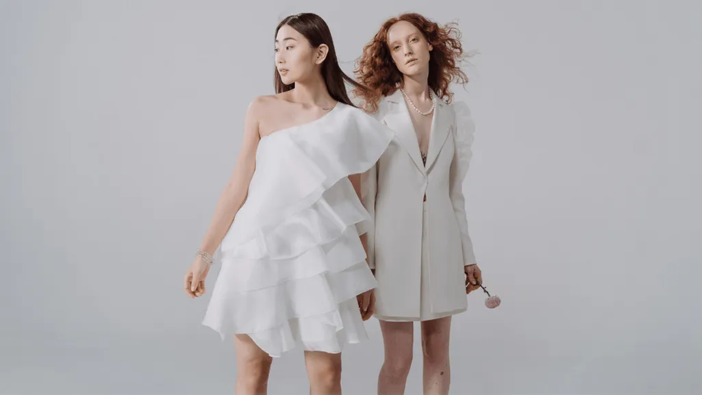 chic casual date ensembles