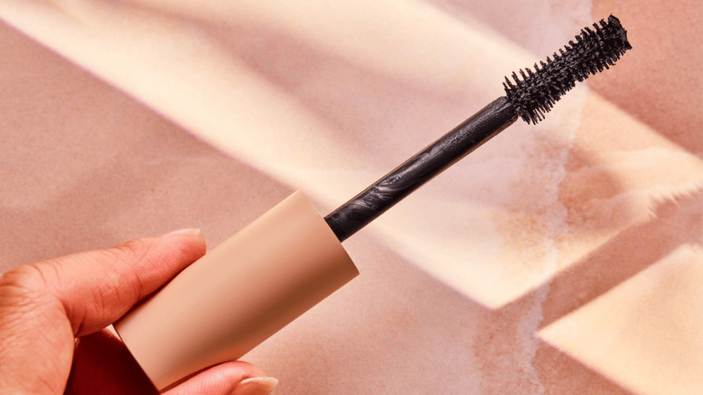 dramatic volumizing mascara