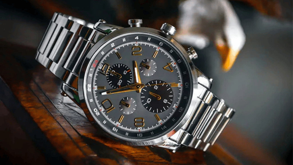 sleek smartwatch designs for modern men's style
