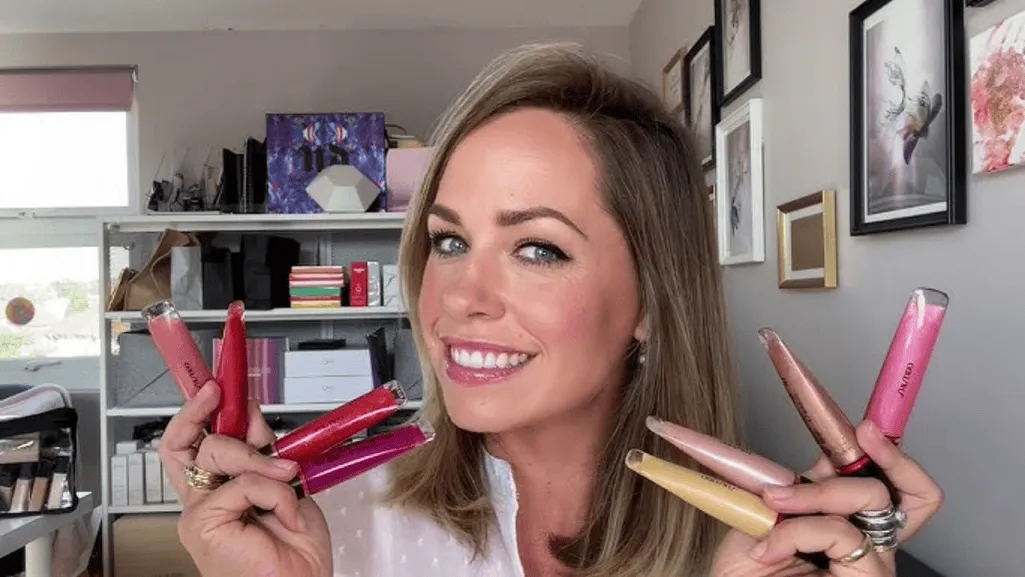 lip gloss with shimmer lip gloss with shimmer