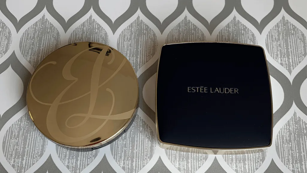 Estée Lauder Double Wear Powder Foundation