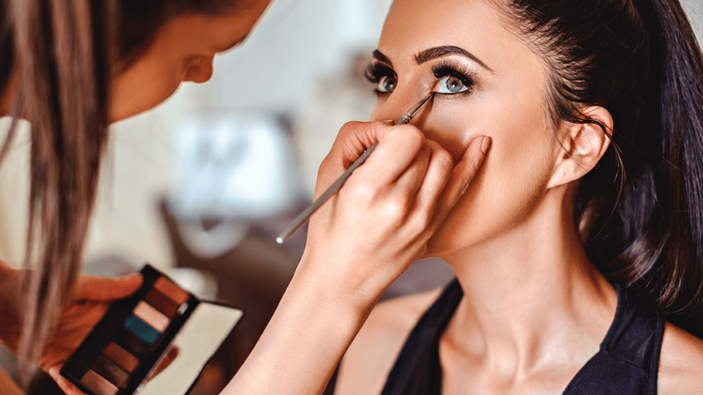 What Do You Need to Become a Makeup Artist