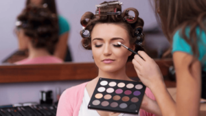 how to become a makeup expert