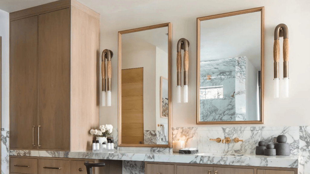 Create a Stylish Bathroom with the Perfect Mirror