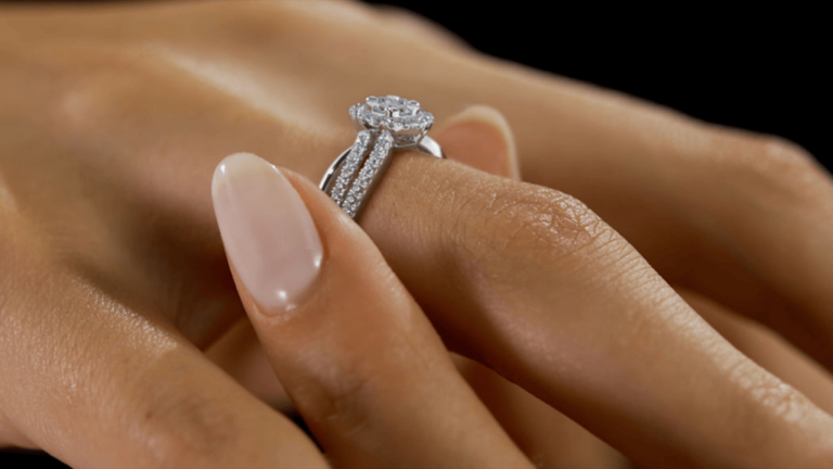 Elegant Diamond Rings