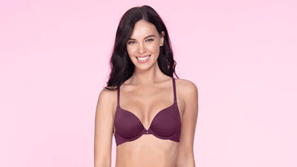 The Benefits of Wearing a Plunge Bra