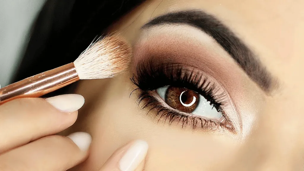 beginner eyeshadow techniques