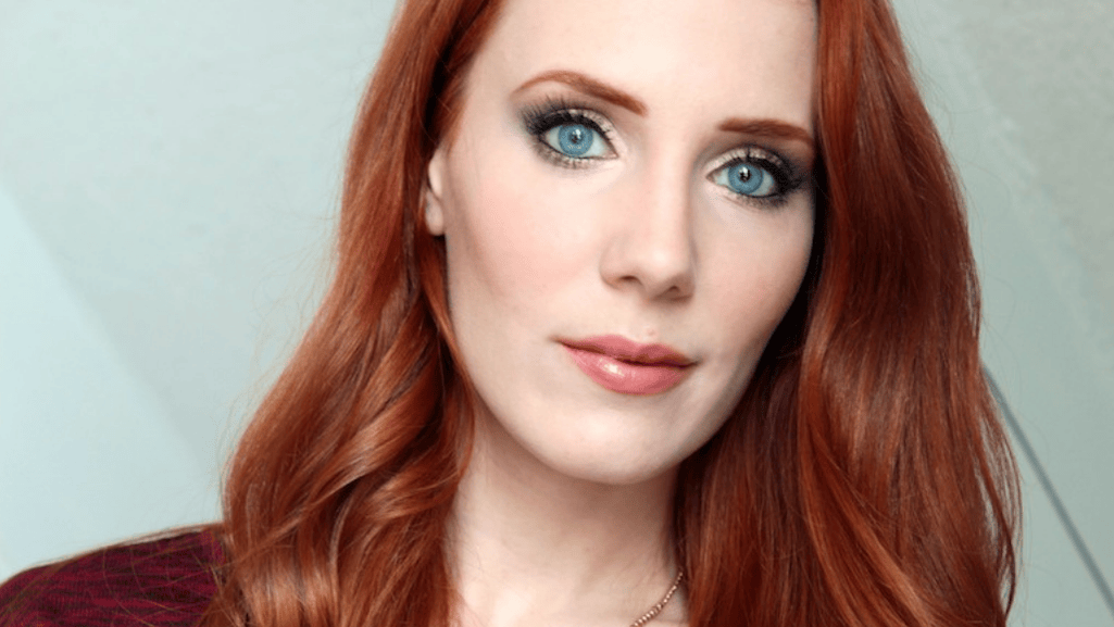 day to night blue eyes