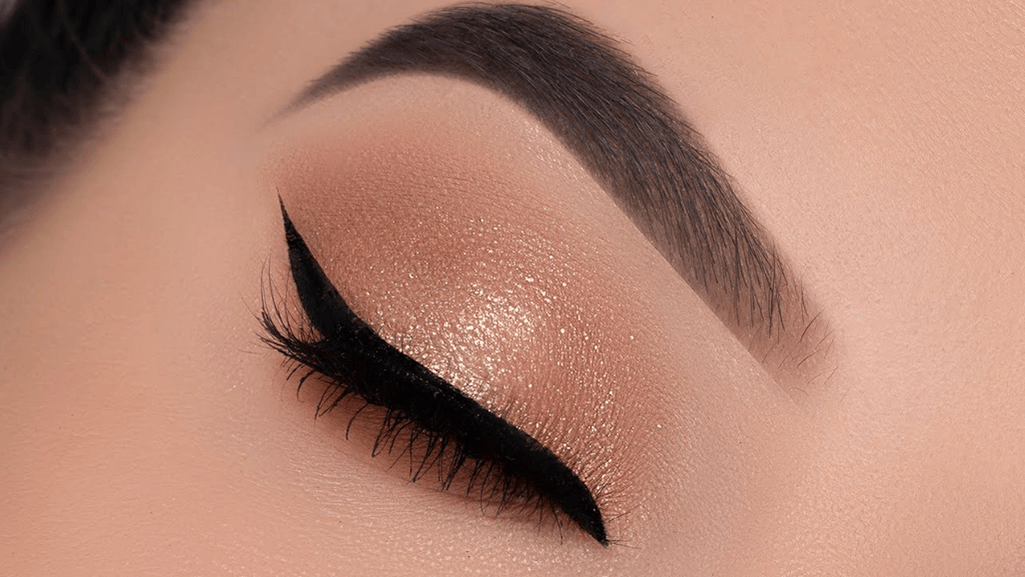 soft eye makeup look