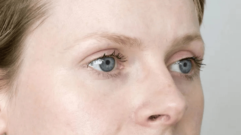 sparse brows